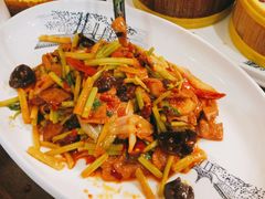 泡椒仔姜鲜牛肝-伊兰麒兰馨园·川菜·清真馆(339电视塔店)