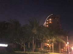 -三亚湾海居铂尔曼度假酒店