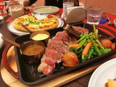 -普朗姆生蚝牛排馆 The Plump Oyster(成都摩方购物中心店)