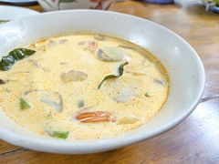 -Kat's Kitchen