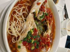 红椒蒸鱼头-光明邨大酒家(淮海路店)