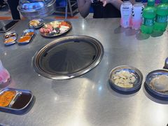 -哈哈碳都·牛肋条无限自助烤肉(台江万达店)