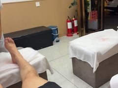 -郑远元专业修脚房(人民北路店)