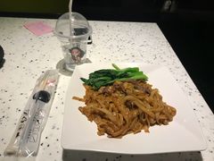 -百威KTV(恒福路店)