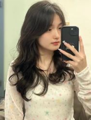 -丝语萱形象