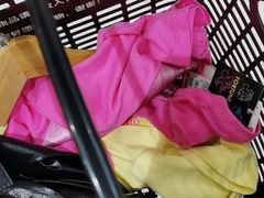 -优衣库(红谷滩万达店)