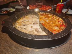 -九牧鱻·渝老鬼重庆火锅(人民路店)