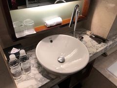 -上海龙之梦万丽酒店