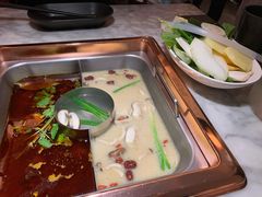 红汤梭边鱼锅-新辣道鱼火锅(国瑞城店)