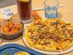 -必胜客(WOW中心城店)