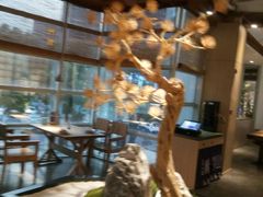 -蜜桃餐厅·伴山(湖滨商业街店)