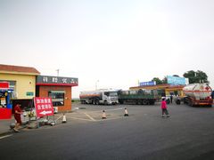 -凌海服务区-停车场