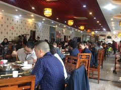 大堂-九尺赵老四鲜鹅肠火锅