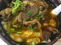 -闫家驴肉老店(华电一校店)