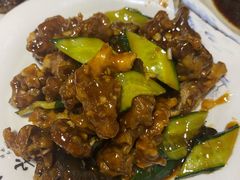 焦溜肥肠-红实家常菜(静安里店)