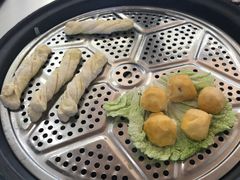 -粘豆包柴火铁锅炖