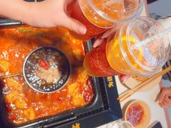 -老牌坊云南鱼豆花火锅(哈西万达店)