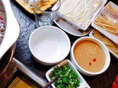 -川成串·自助串串香火锅(朝阳店)