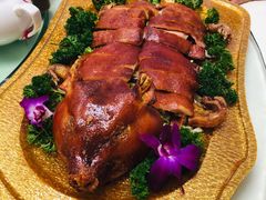 红烧脆皮乳猪-海宝酒家(中山四路店)