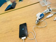 -Apple零售店(华贸购物中心店)