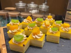 -飨食汇全日制餐厅·昆山皇冠假日酒店(九方店)