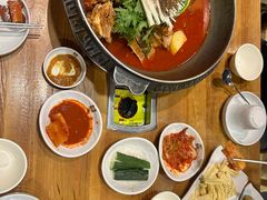 -喇喇排骨火锅·传统韩式脊骨汤(望京西园总店)