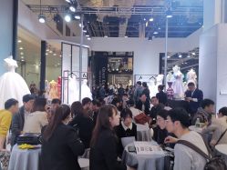 点击看大图 -韩国天使嫁衣婚纱礼服馆(上海旗舰店)
