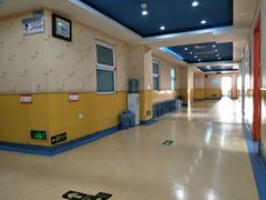 -LILY英语思维馆(花园村店)