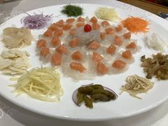 鸿运捞起鱼生-寻味顺德·南记酒家·传统顺德菜·鱼生(广源路店)