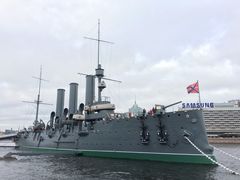 -阿芙乐尔号巡洋舰