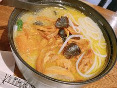 三鲜米线-老妈米线(木渎影视城店)