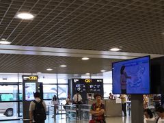 -上海浦东国际机场-T2航站楼