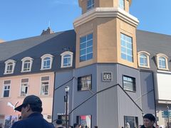 -王府井奥莱棋盘山小镇