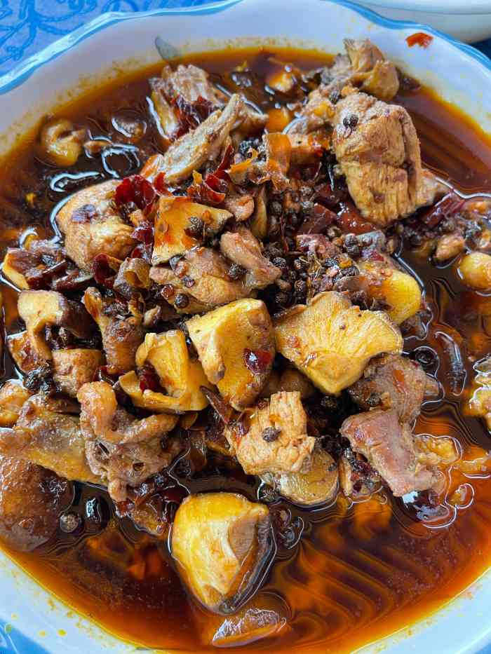 老幺泉水鸡-"第一次到南山去吃泉水鸡 就是去的这家味.