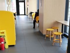 -麦当劳(长兴路万达店)