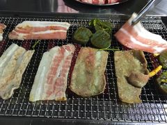 -马路牙子地桌烤肉(工体店)