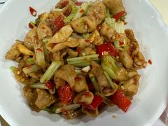 干锅肥肠-笨罗卜浏阳菜馆(太平街店)