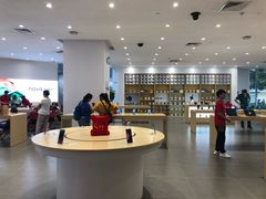 -华为授权体验店(中山公园来福士)