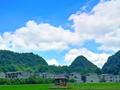 -高荡千年布依古寨旅游景区