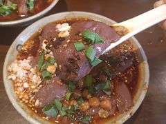 -谢老五跷脚牛肉·非遗传承店