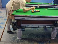 -中8台球俱乐部(龙跃大厦店)