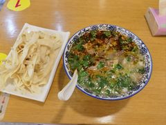 -八百里牛肉汤(盖饭·锅贴·万象城店)