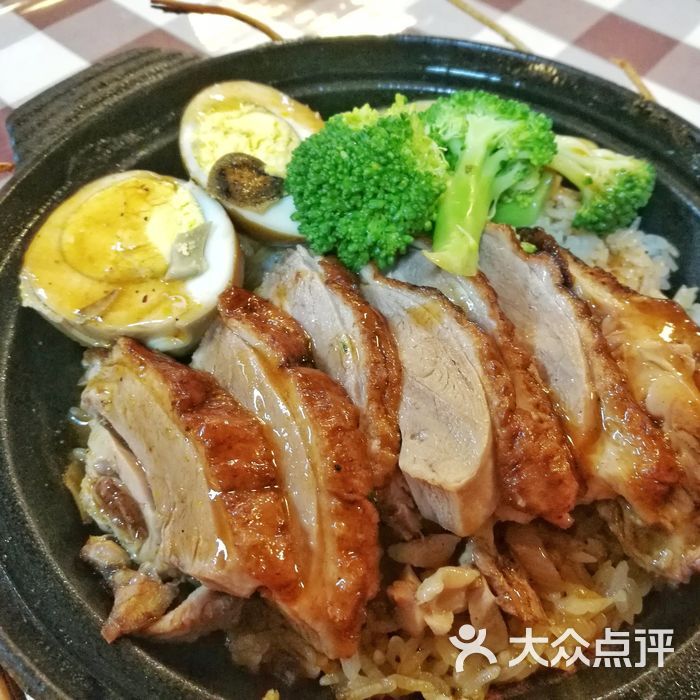 烤鸭煲仔饭图片图片