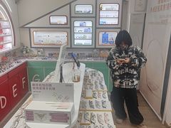 -美空眼镜·星趣控·新乐学·控优点合作店(周浦万达店)