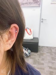 -AI艾耳·专业手工耳洞·穿孔美学馆