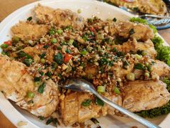 -大树下海鲜饭店