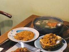 菠萝饭-紫滇源云南生态菜(丹凤街店)
