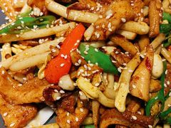 小炒花生苗-魏铭鱼头捞饭(晋阳路店)