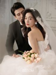 -都市丽人婚纱摄影