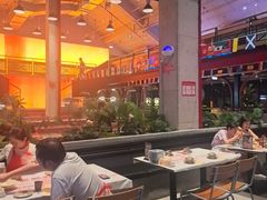 -肥肥虾庄·金牌油焖大虾(杨园滨江时代walk店)